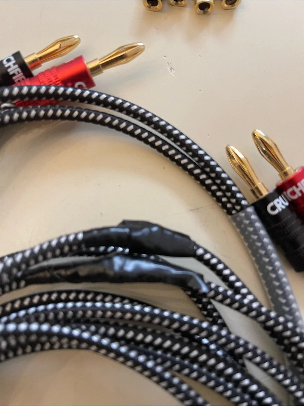 Read ! Crutchfield 14 Gauge Speaker Wire 10 Foot, 2 Conductors w/Banana Terminal